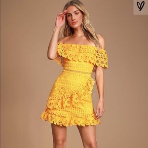 Lulus yellow off the shoulder lace dress m medium